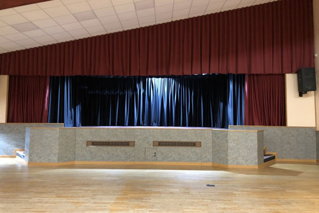 Salle des fêtes de Parçay-Meslay Salle des fêtes de Parçay-Meslay